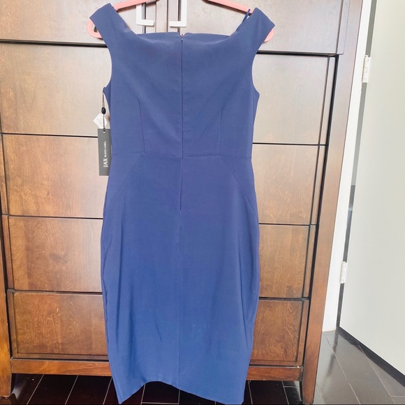 🦋NWT! Neiman Marcus Navy Blue Dress SZ 8 No where to wear - Picture 2 of 16